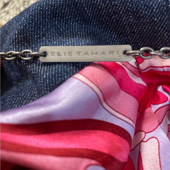 Elie Tahari Denim Jean Jacket size Medium w/ Silk Lining EUC - Picture 10 of 12